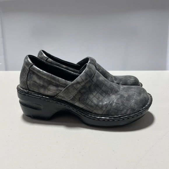 BOC Born Peggy Gray Croc Skin Embossed Slip On Wedge Clog Women Size 7.5 - Picture 5 of 7